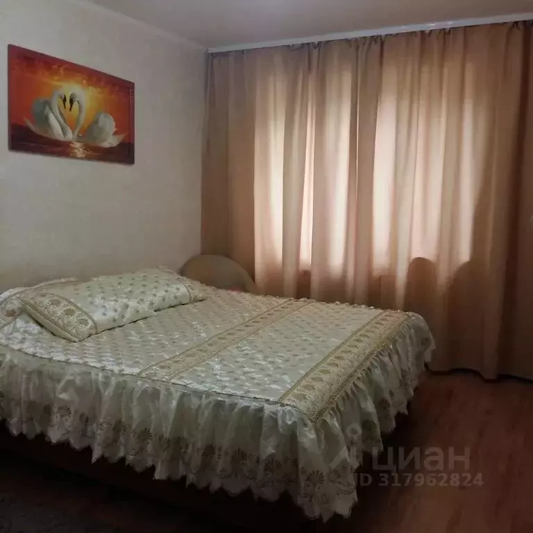3-к кв. Крым, Симферополь ул. Троллейбусная, 9 (60.0 м) - Фото 0