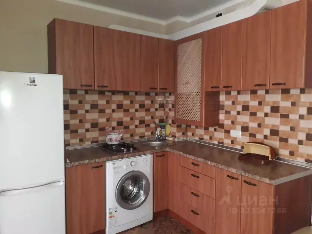 Комната Крым, Алушта муниципальный округ, Партенит пгт ул. Победы, 1 - Фото 2