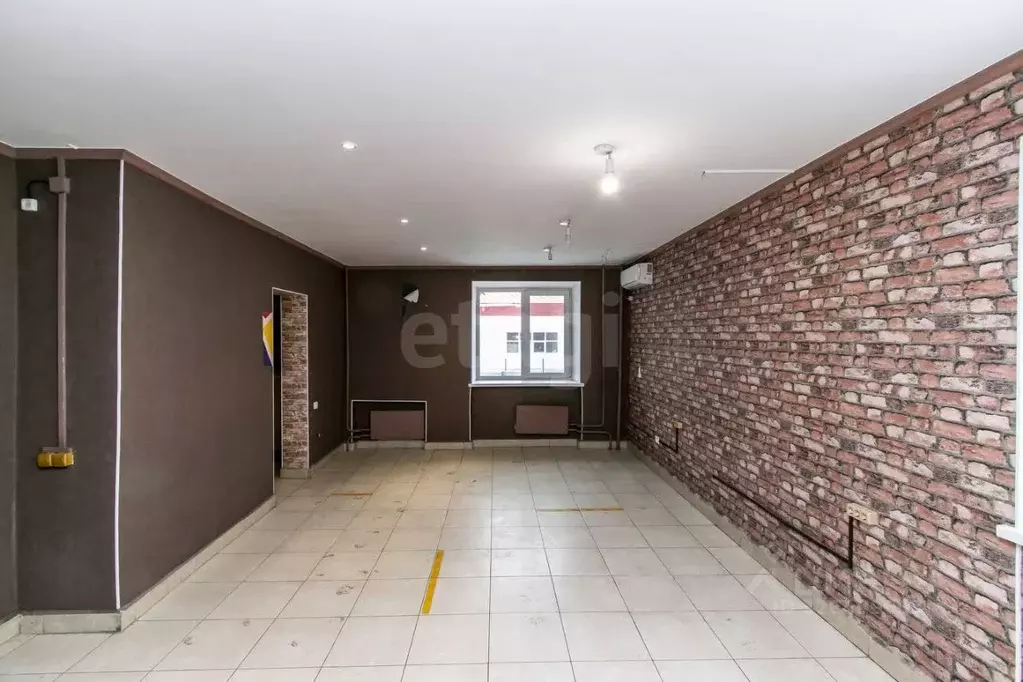 Помещение свободного назначения в Тюменская область, Тюмень Солнечный ... - Фото 2