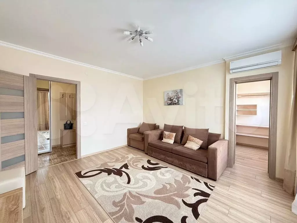 2-к. квартира, 65 м, 5/9 эт. - Фото 0