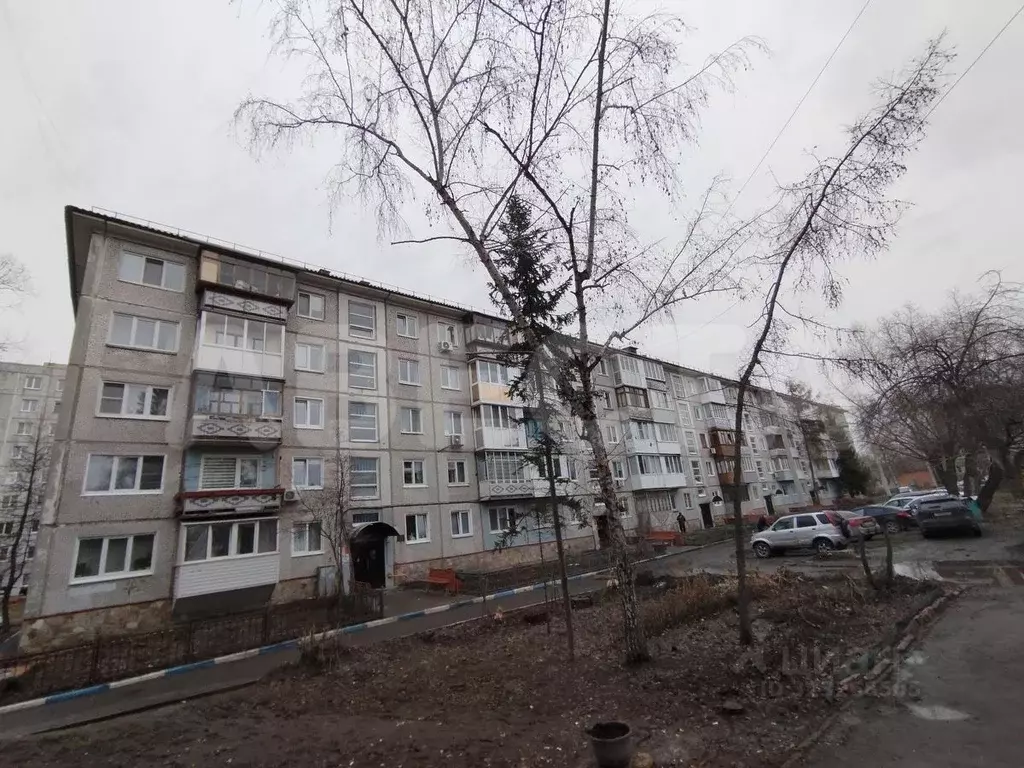 3-к кв. Омская область, Омск 3-й мкр, ул. Путилова, 13 (64.0 м) - Фото 0