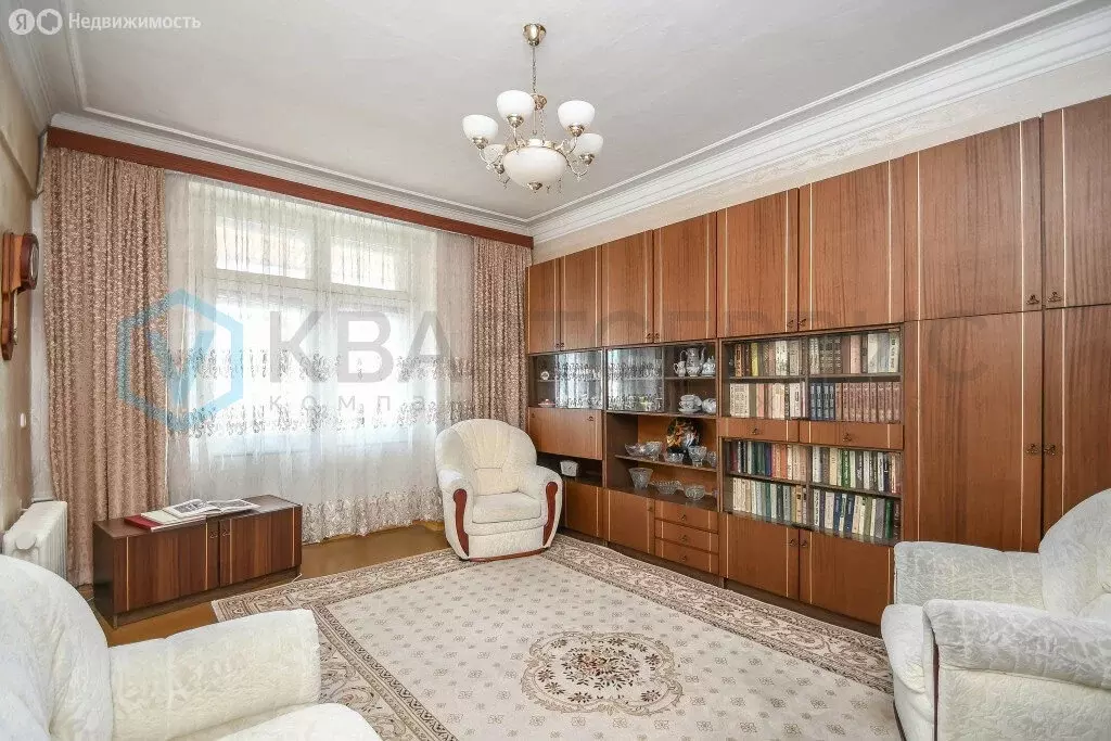 3-комнатная квартира: Омск, проспект Карла Маркса, 10 (70.7 м) - Фото 2