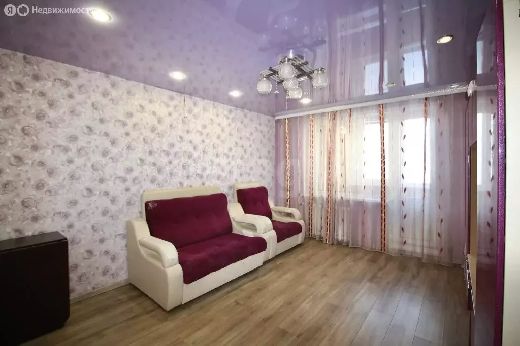 3-комнатная квартира: Чита, улица Евгения Гаюсана, 40 (54.7 м) - Фото 1