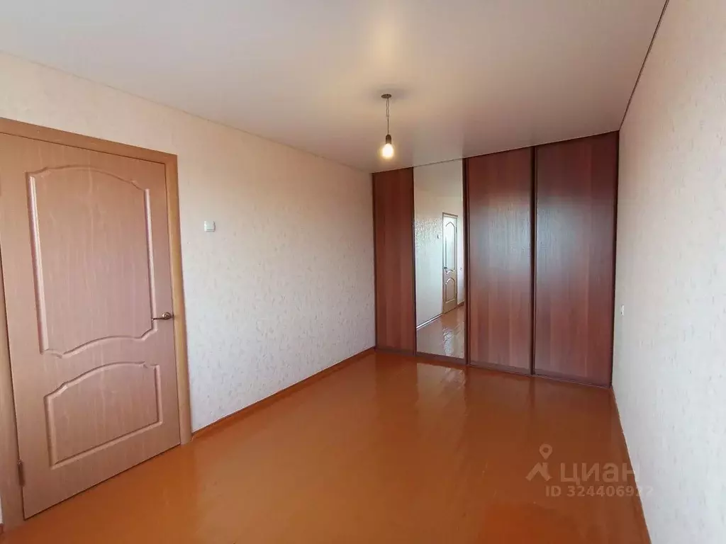 3-к кв. Самарская область, Сызрань Локомобильная ул., 17 (59.7 м) - Фото 0