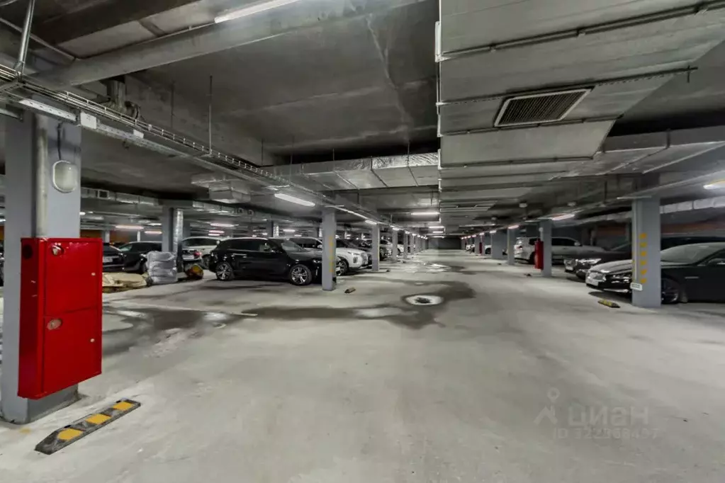 Гараж в Тюменская область, Тюмень ул. Николая Зелинского, 14 (18 м) - Фото 1