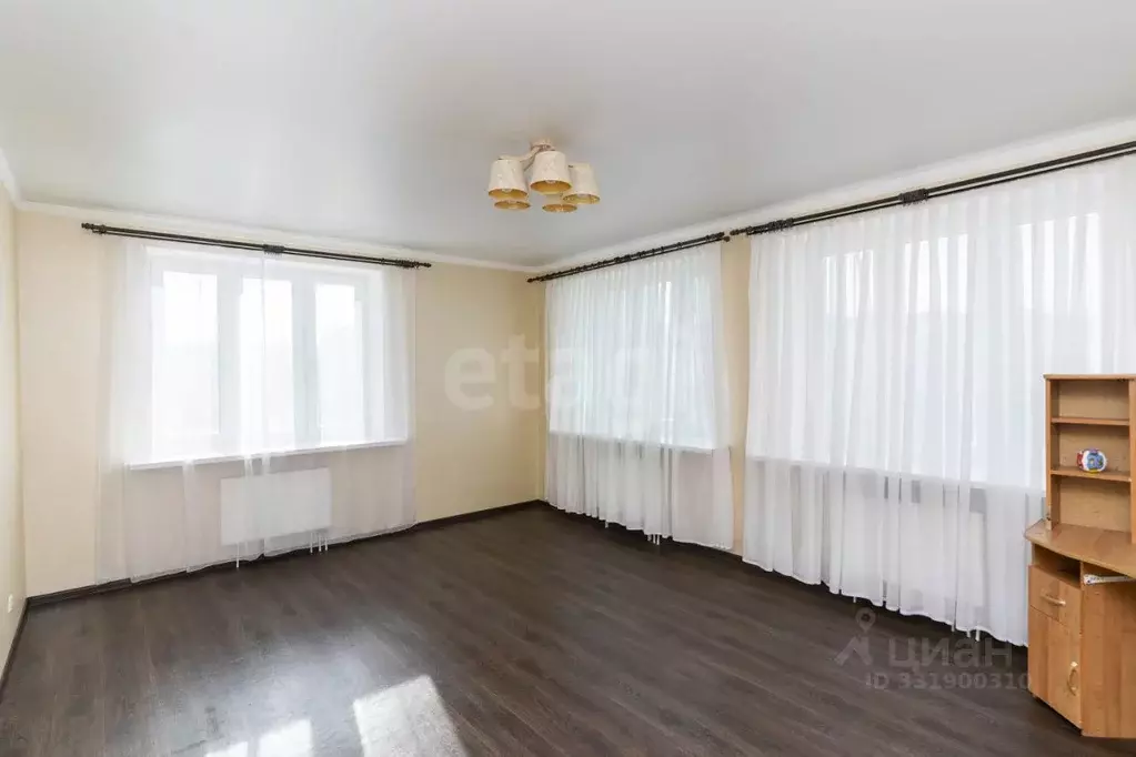 3-к кв. Тюменская область, Тюмень ул. Пермякова, 75 (86.0 м) - Фото 1
