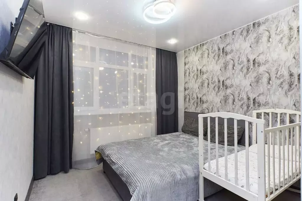 1-к кв. Тюменская область, Тюмень ул. Первооткрывателей, 2 (37.9 м) - Фото 1