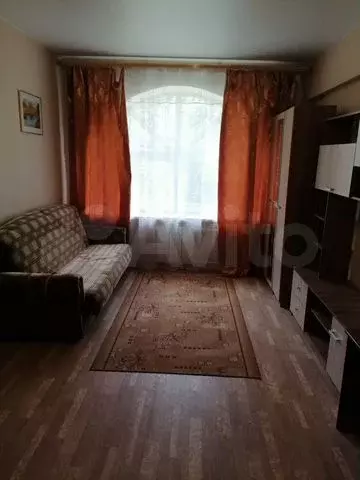 Комната 18 м в 8-к., 2/3 эт. - Фото 0