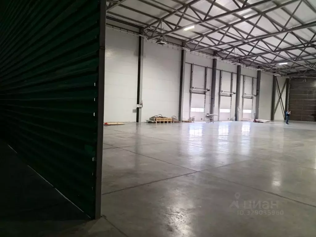 Склад в Тюменская область, Тюмень ул. Чекистов, 36 (700 м) - Фото 1