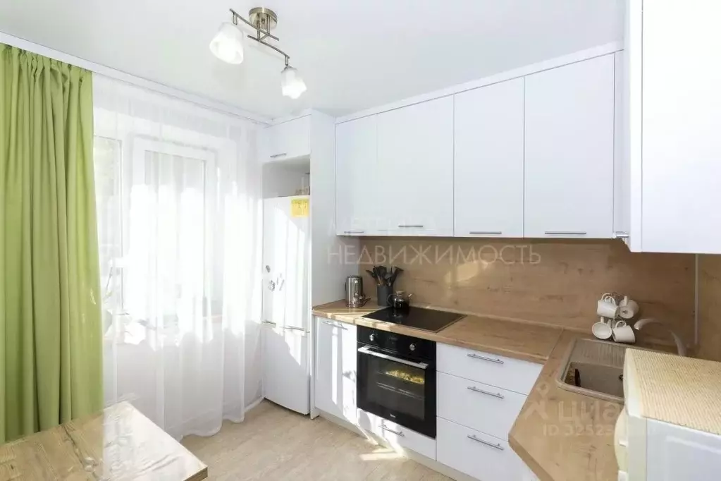 2-к кв. Тюменская область, Тюмень Транспортная ул., 108 (50.6 м) - Фото 1