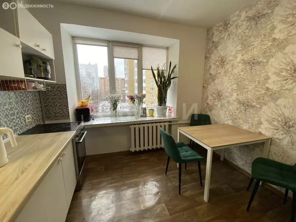 2-комнатная квартира: Тюмень, улица Свердлова, 16 (59.9 м) - Фото 2