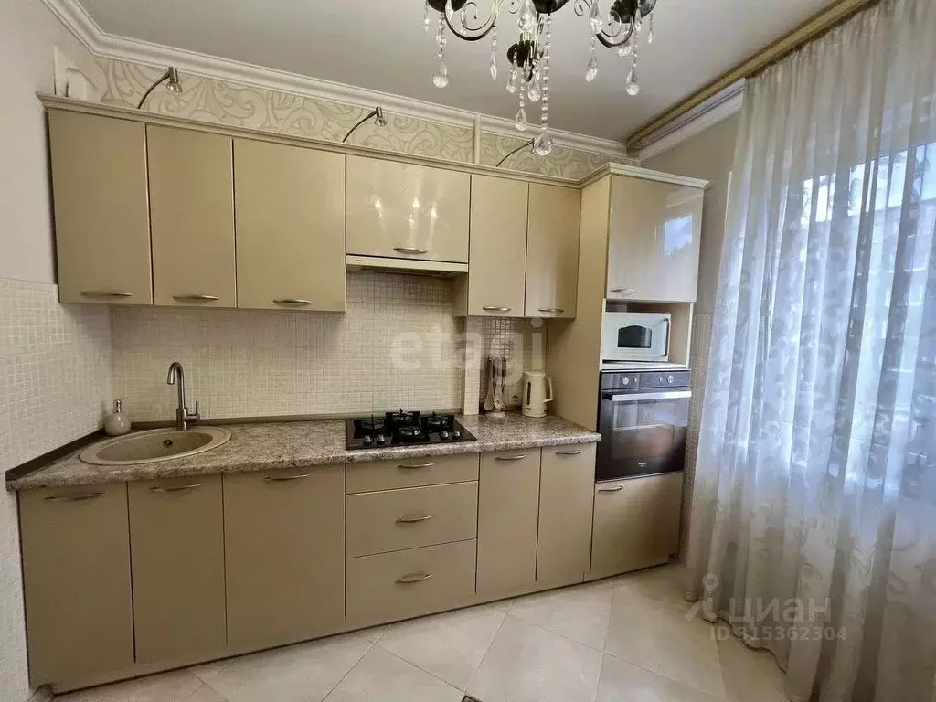 3-к кв. Калининградская область, Калининград ул. Чаадаева, 21 (63.4 м) - Фото 0
