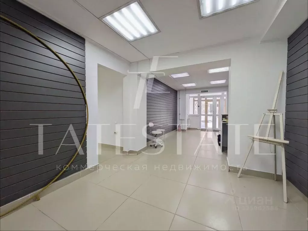 Торговая площадь в Татарстан, Казань ул. Четаева, 35 (68 м) - Фото 2