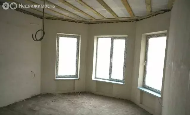 Дом в Ростов-на-Дону, Особенная улица (140 м) - Фото 1