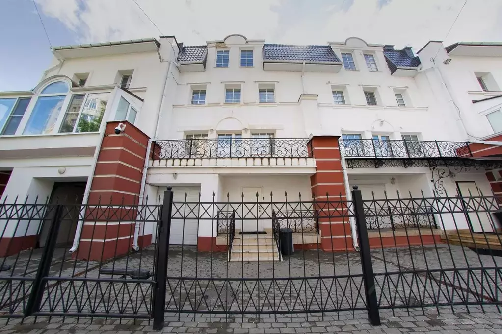 5-к кв. Саратовская область, Саратов ул. Имени Е.Ф. Григорьева, 51 ... - Фото 0
