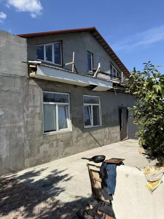 Дом в Севастополь ул. Василия Шукшина (300 м) - Фото 1