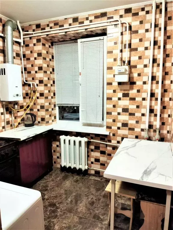 1-к. квартира, 30 м, 1/5 эт. - Фото 0