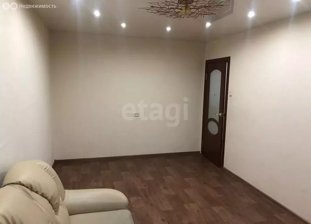 3-комнатная квартира: Киров, улица Опарина, 24 (67 м) - Фото 2