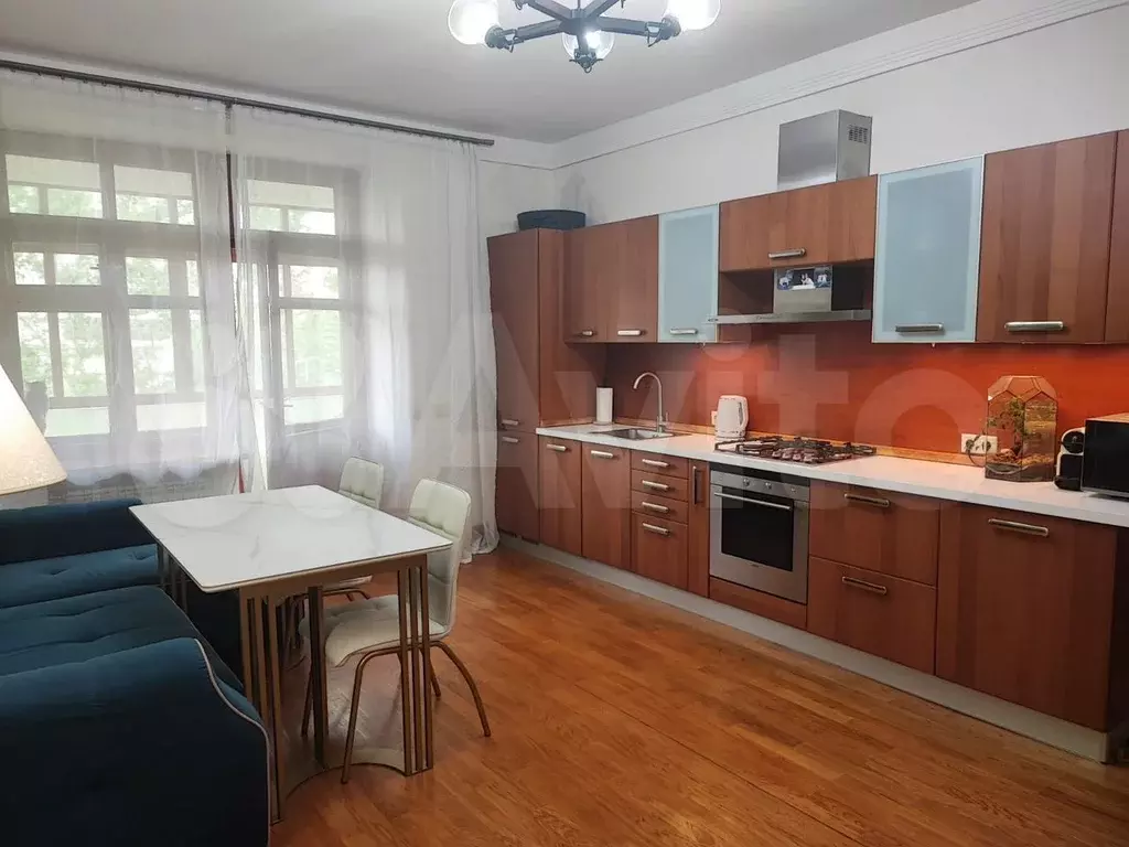 2-к. квартира, 70 м, 4/6 эт. - Фото 0