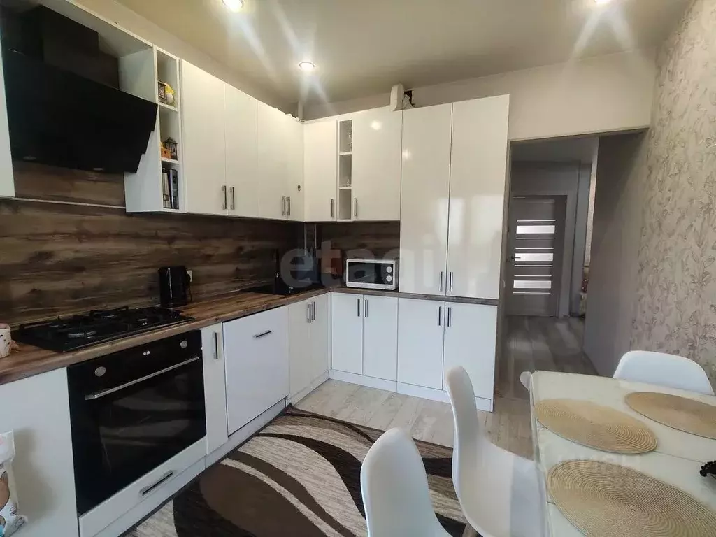 2-к кв. Смоленская область, Смоленск ул. 1-я Восточная, 3/6к4 (64.2 м) - Фото 1