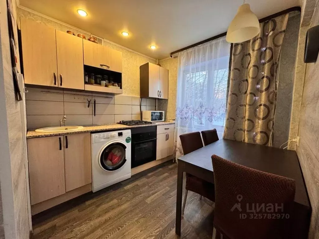 2-к кв. Омская область, Омск Заозерный мкр, ул. Глинки, 2 (45.2 м) - Фото 1