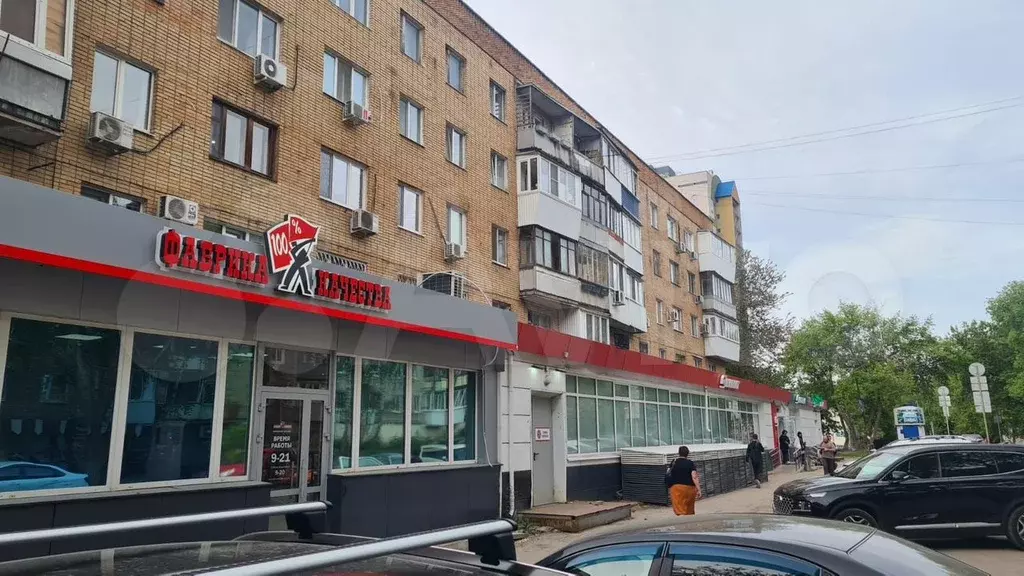 С отдельным входом, рядом с Магнитом - Фото 1