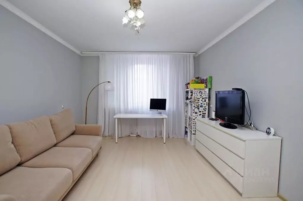 1-к кв. Омская область, Омск Звездная ул., 6к1 (44.0 м) - Фото 2