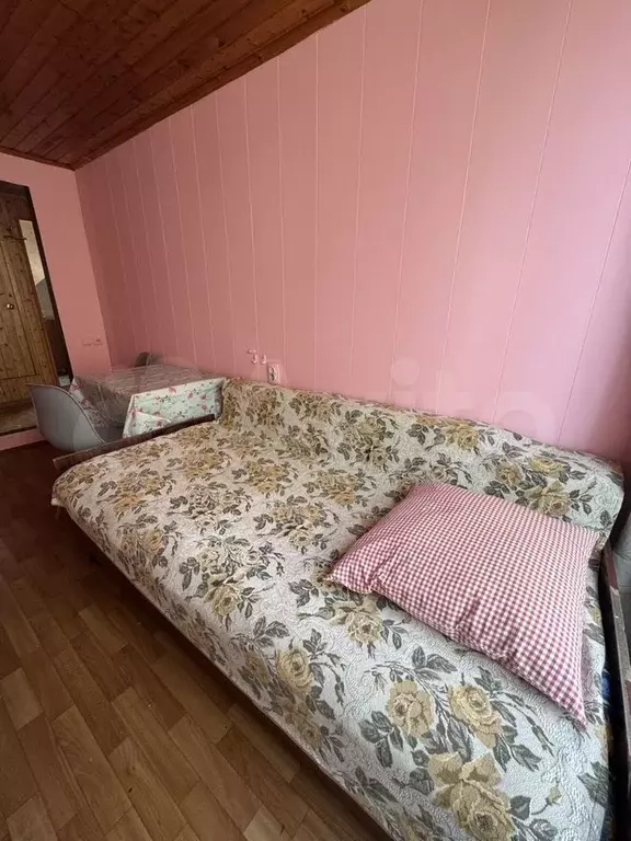 Комната 10 м в 3-к., 2/2 эт. - Фото 1