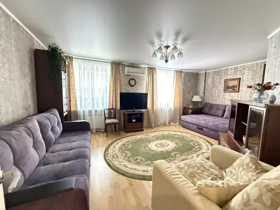 2-к кв. Рязанская область, Рязань Радиозаводская ул., 1 (72.3 м) - Фото 1