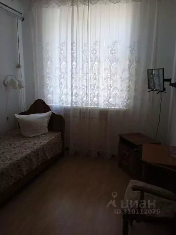 Комната Волгоградская область, Жирновск ул. Лесная Поляна, 2 (13.0 м) - Фото 1