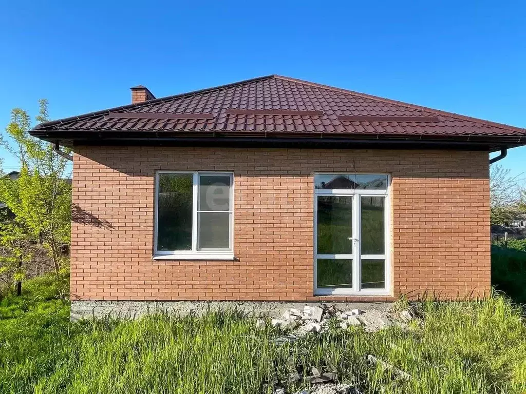 Дом в Краснодарский край, Темрюк пос. Комсомольский, пер. Водный (70 ... - Фото 1