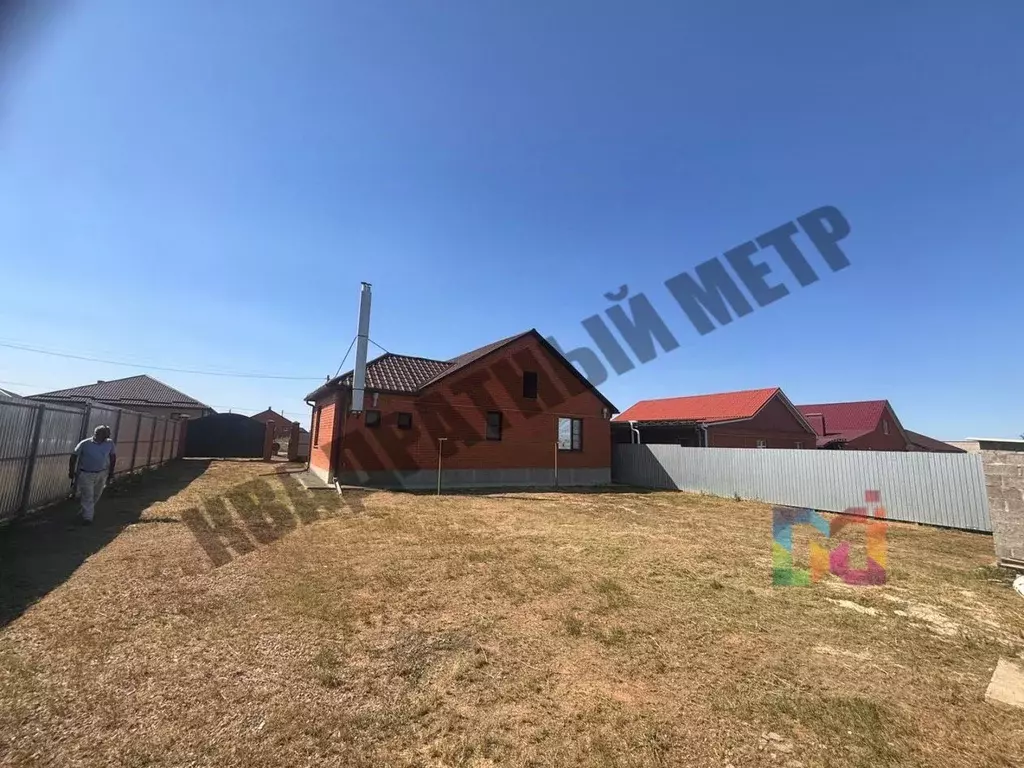 Дом в Калмыкия, Элиста Гвардейская ул. (120 м) - Фото 2