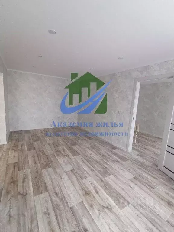 2-к кв. Оренбургская область, Орск Новый город мкр, ул. Кутузова, 7А ... - Фото 2