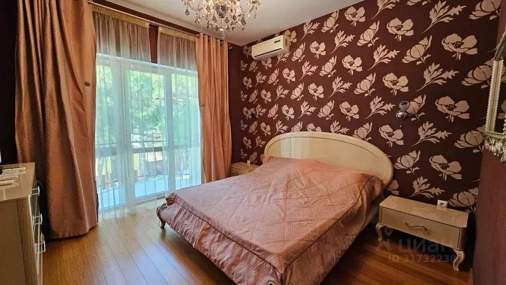 2-к кв. Краснодарский край, Геленджик Садовая ул., 51 (74.0 м) - Фото 1