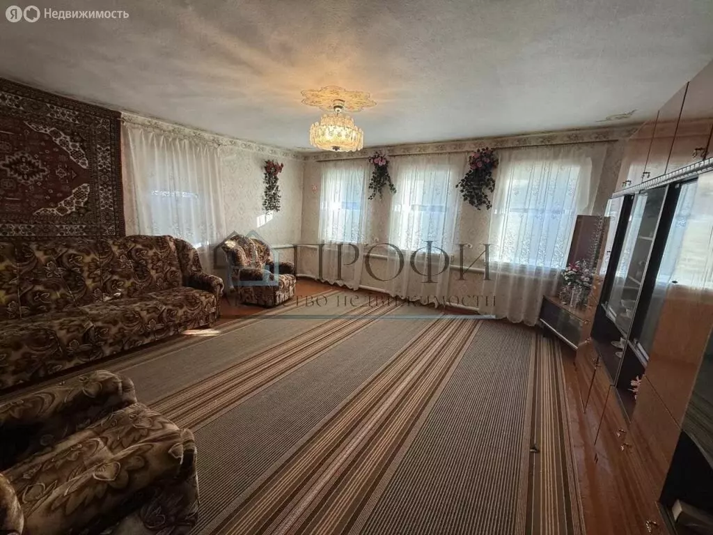 Дом в Чернянка, рабочий посёлок Чернянка, улица Комарова (65.4 м) - Фото 2