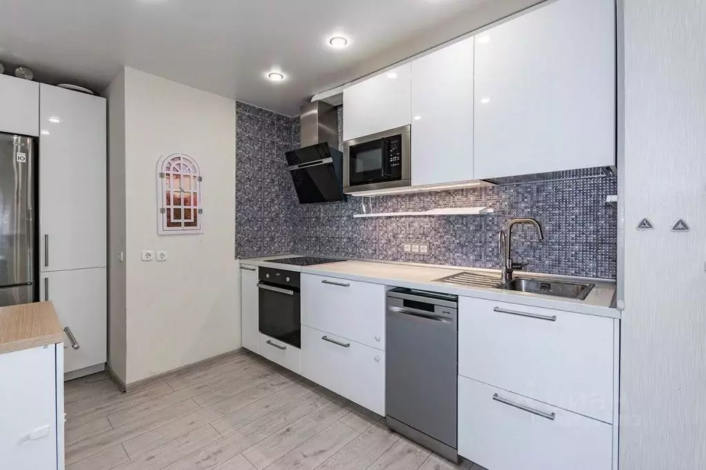 Квартира, 2 комнаты, 71 м - Фото 0
