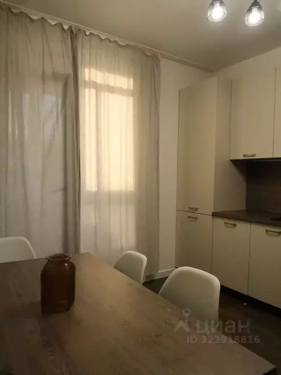 1-к кв. Брянская область, Брянск ул. Горбатова, 18 (39.8 м) - Фото 0
