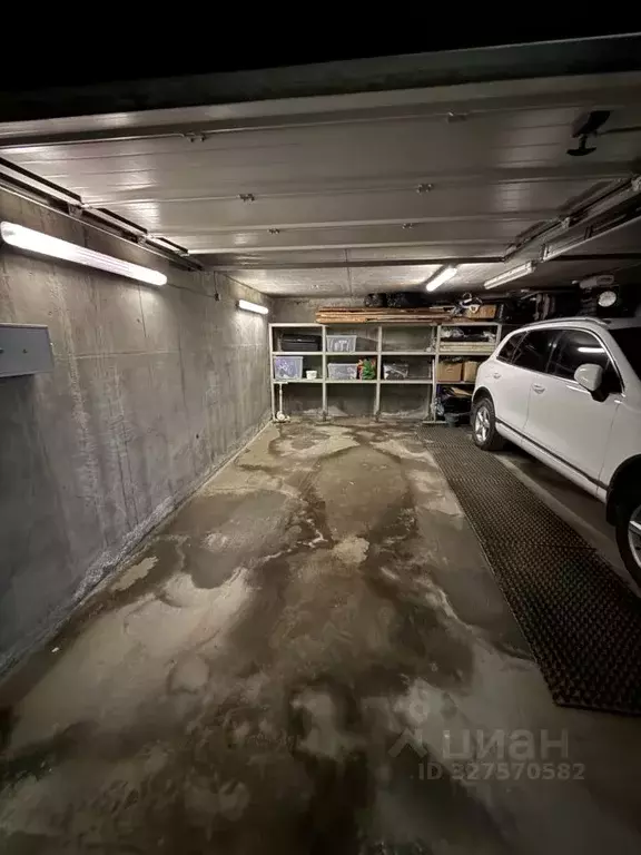 Гараж в Свердловская область, Екатеринбург ул. Белинского, 86 (18 м) - Фото 2