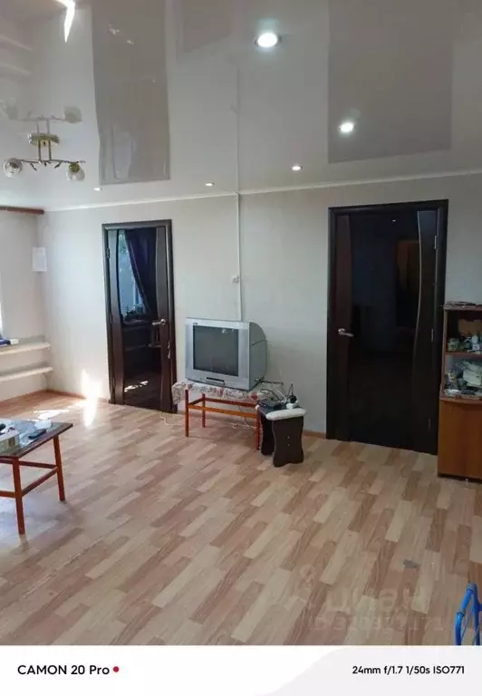 Дом в Астраханская область, Икрянинский район, с. Озерное ул. Бэра, 16 ... - Фото 1