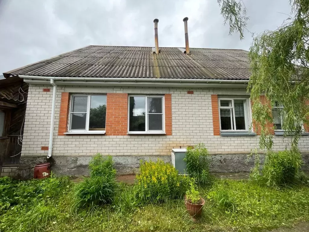 Дом в Псковская область, Опочецкий муниципальный округ, д. Звягино  ... - Фото 1