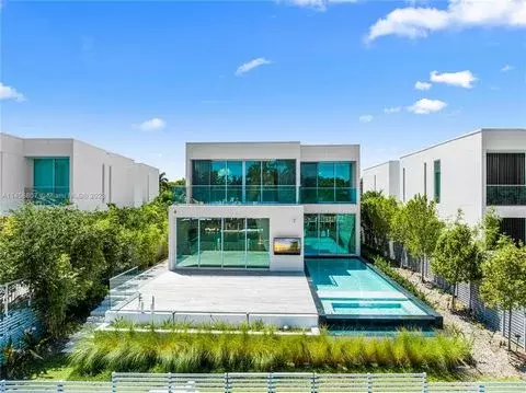 4701 North Meridian Condo The Ritz Carlton Res - Фото 2