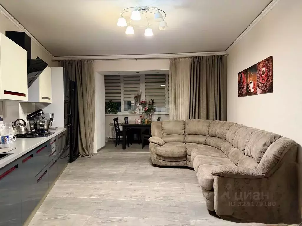 2-к кв. Калужская область, Калуга ш. Грабцевское, 132к1 (84.1 м) - Фото 1