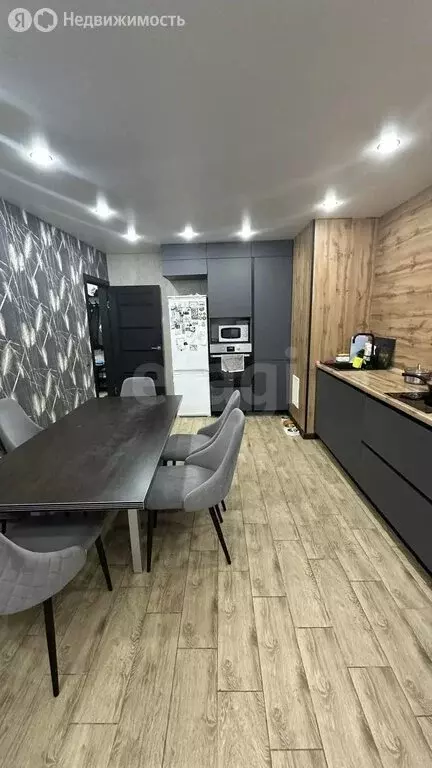 3-комнатная квартира: Тюмень, улица Московский Тракт, 154 (85.2 м) - Фото 2