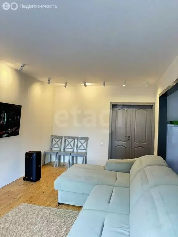 3-комнатная квартира: Кисловка, микрорайон Северный, улица Марины ... - Фото 1