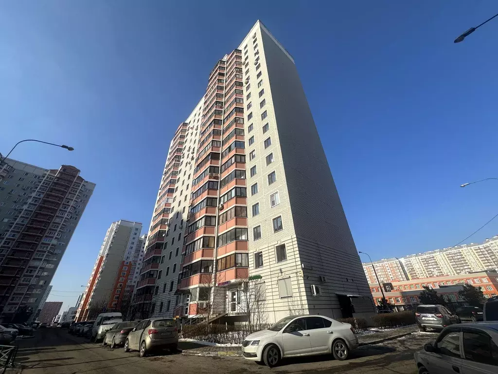 Продаётся 3-к квартира, 76.1 м - Фото 1