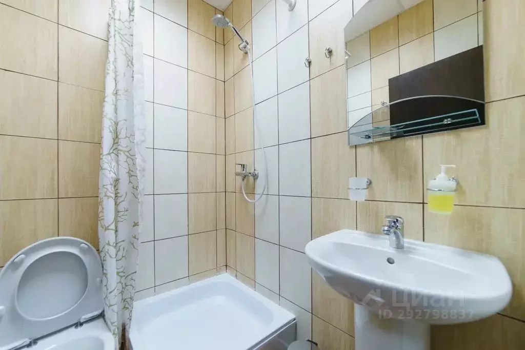 Комната Нижегородская область, Нижний Новгород Студеная ул., 3 - Фото 1