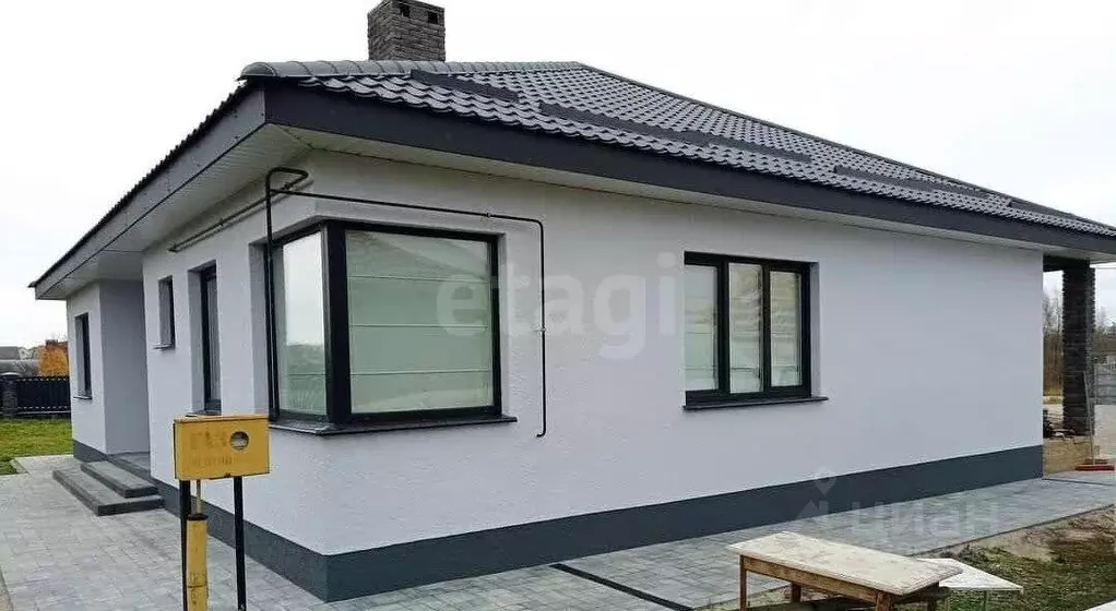 Дом в Курская область, Курский район, Моковский сельсовет, д. Гремячка ... - Фото 1