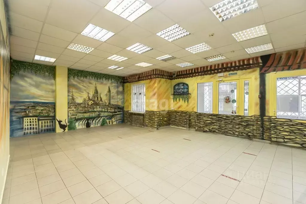 Помещение свободного назначения в Тюменская область, Тюмень ул. ... - Фото 1