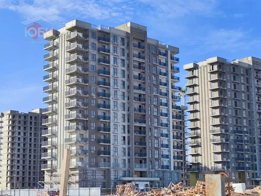 2-к кв. Крым, Евпатория городской округ, Заозерное пгт ул. Аллея ... - Фото 0