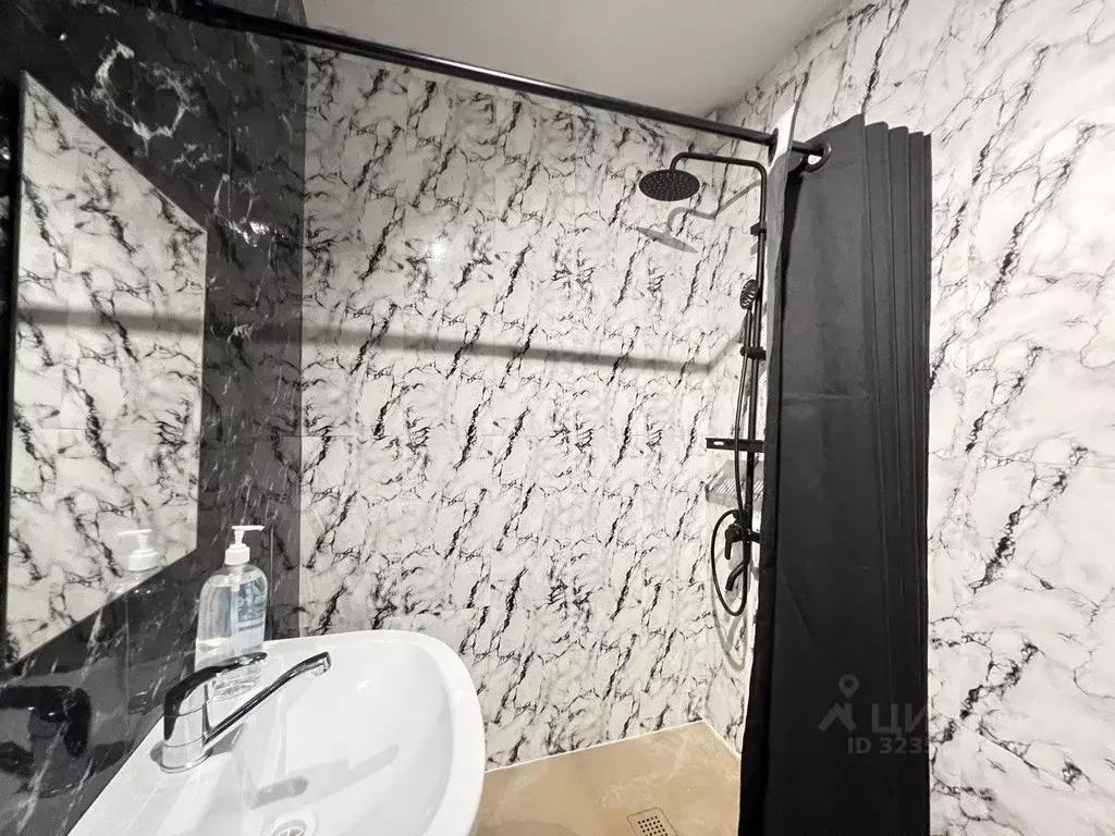 3-к кв. Орловская область, Орел Речной пер., 6 (75.0 м) - Фото 2